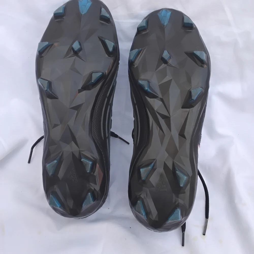 adidas Black Men's Athletic Shoes Size 6.5